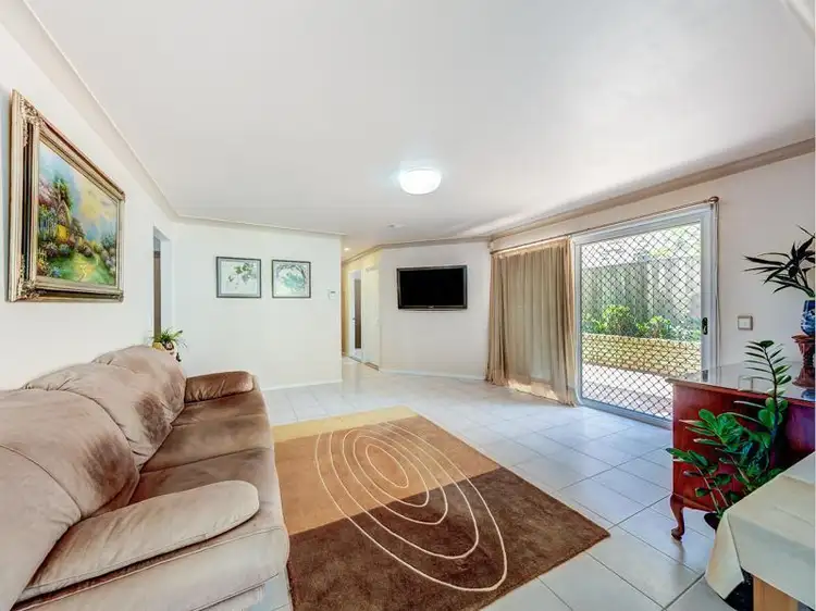Fifth view of Homely house listing, 2 Jasmine Court, Calamvale QLD 4116