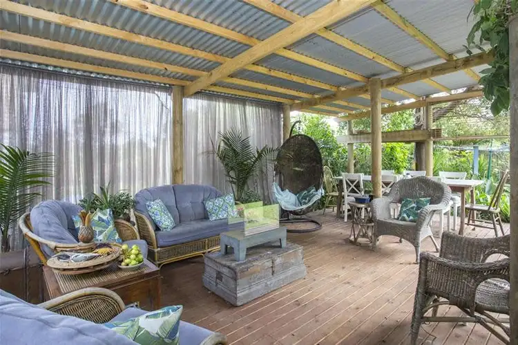 608 Beach Road, Surf Beach NSW 2536
