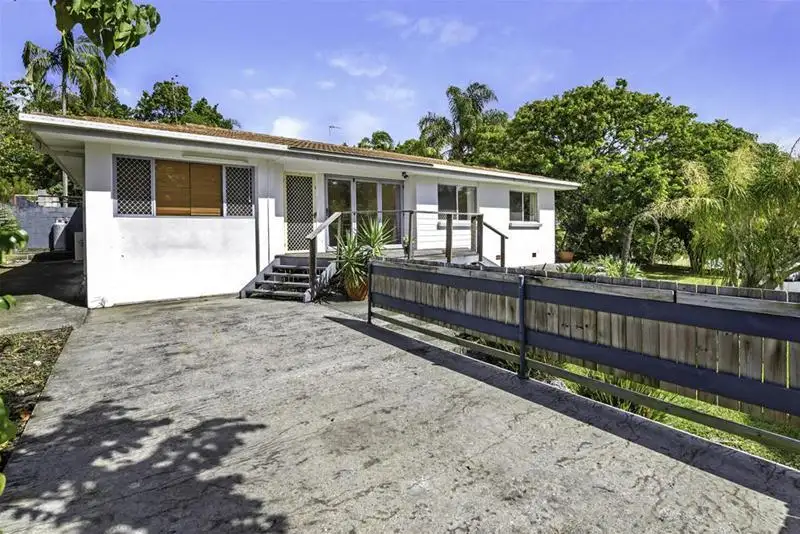 Main view of Homely house listing, 86 Kindra Avenue, Southport QLD 4215