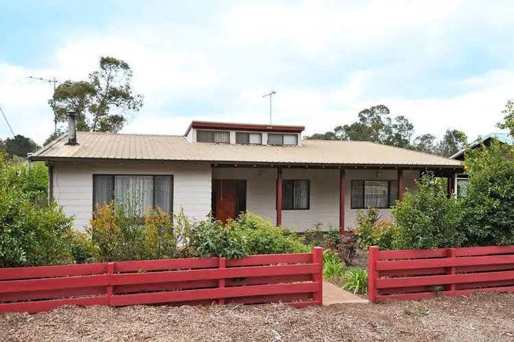 6 Church Street, Dwellingup WA 6213