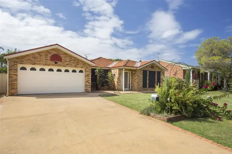124 Maloneys Drive, Maloneys Beach NSW 2536