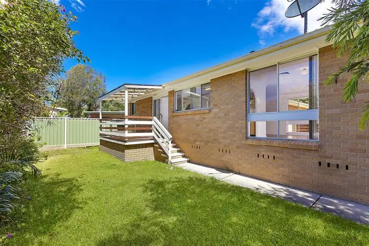 Sixth view of Homely house listing, 17 Cranbrook Crescent, Killarney Vale NSW 2261