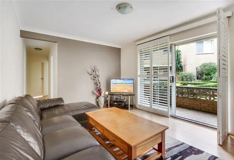 Main view of Homely unit listing, 3/8 Westminster Avenue, Dee Why NSW 2099