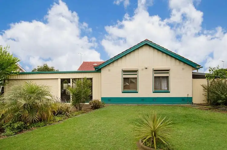 18 Marnhull Street, Elizabeth Grove SA 5112