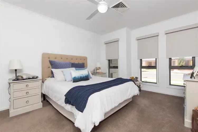Seventh view of Homely house listing, 2 Kossman Court, Irymple VIC 3498