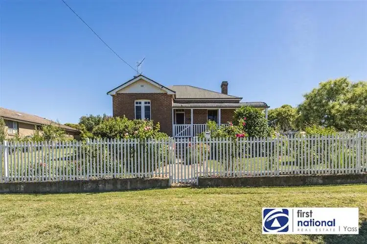 38 Mount Street, Yass NSW 2582