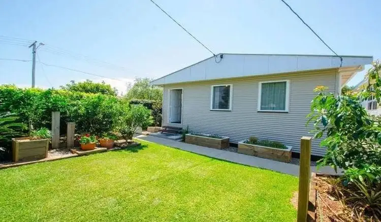 554 Oxley Avenue, Redcliffe QLD 4020