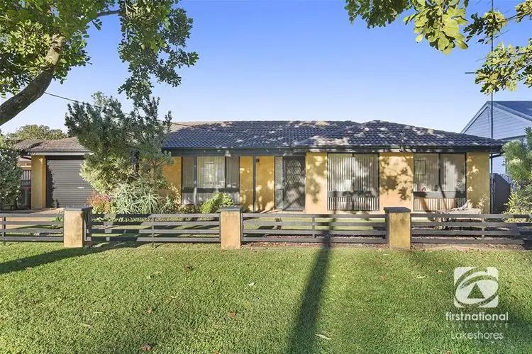 14 Ravenswood Street, Mannering Park NSW 2259
