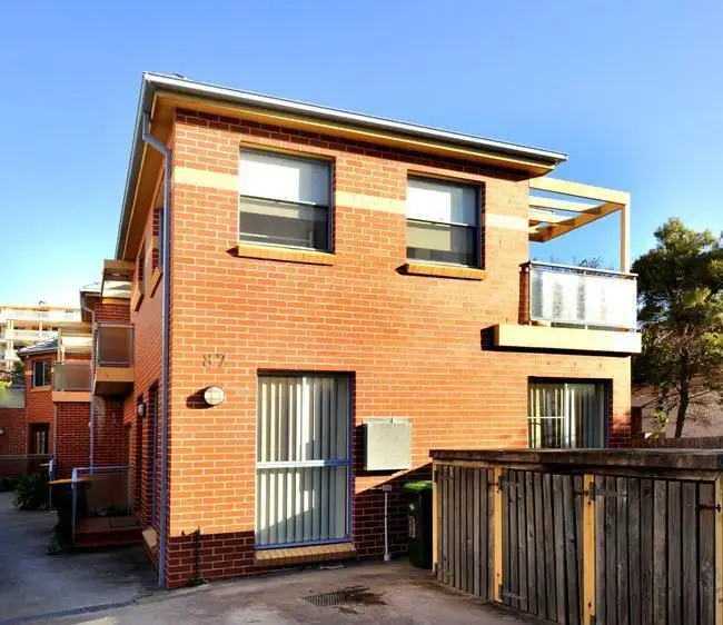 Main view of Homely townhouse listing, 2/87 Gale Road, Maroubra NSW 2035