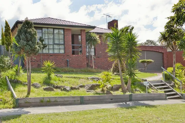 Second view of Homely house listing, 8 Pejaro Place, Endeavour Hills VIC 3802
