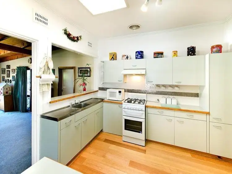 Fifth view of Homely house listing, 7 Wildwood Grove, Ringwood VIC 3134