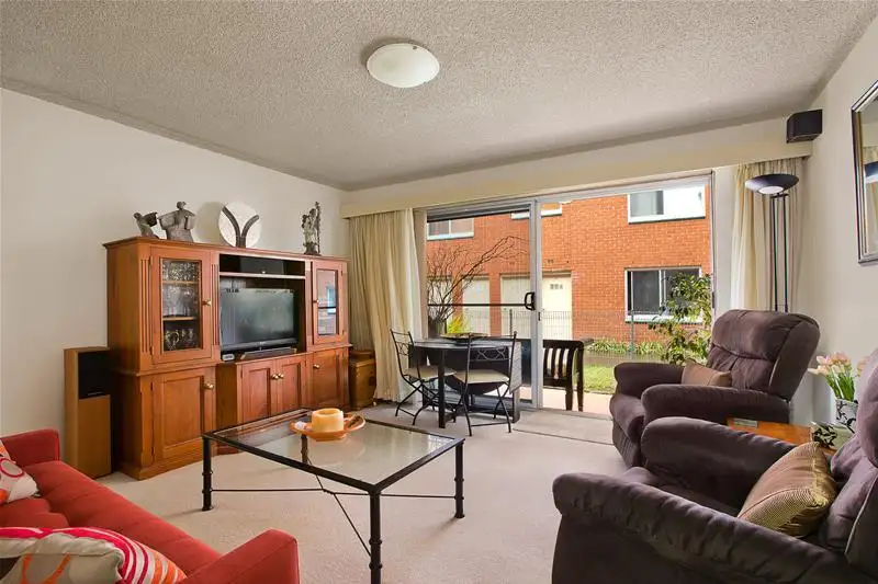 Main view of Homely unit listing, 2/9 Fielding Street, Collaroy NSW 2097