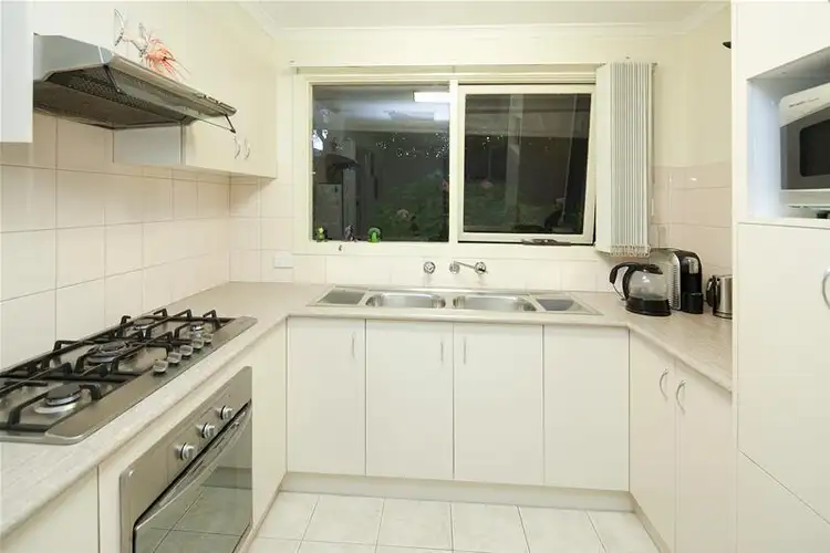 Sixth view of Homely unit listing, 4/11 Kendra Place, Keysborough VIC 3173