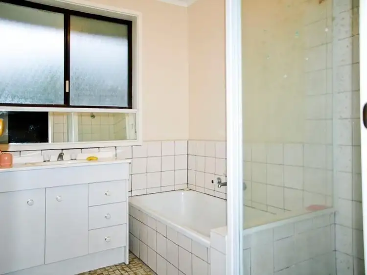 Fifth view of Homely unit listing, 2/38 Pitt Street, Ringwood VIC 3134