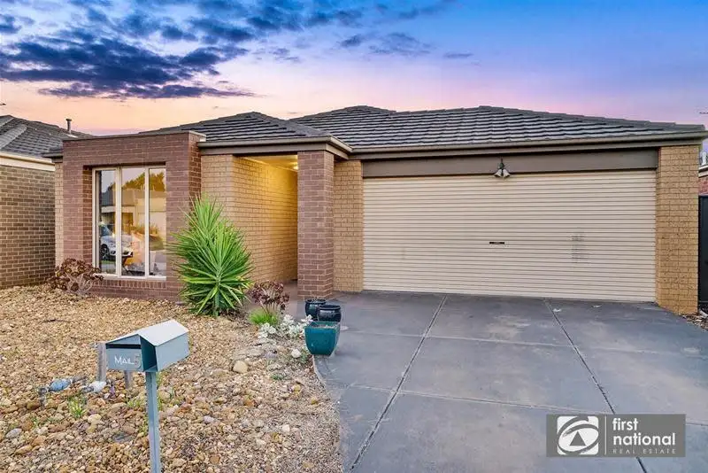 Main view of Homely house listing, 5 Hoddle Link, Manor Lakes VIC 3024