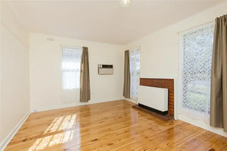 Fifth view of Homely house listing, 11 Kauri Street, Red Cliffs VIC 3496