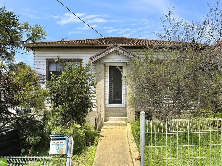 5 Sheffield Street, Cringila NSW 2502