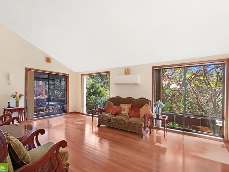 26 Dumfries Avenue, Mount Ousley NSW 2519