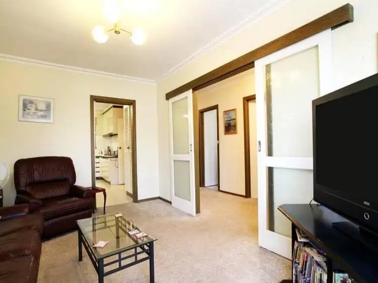Second view of Homely unit listing, 2/5 Arlington Street, Ringwood VIC 3134