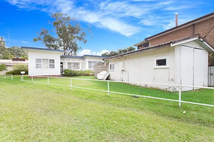 77 Noamunga Crescent, Gwandalan NSW 2259