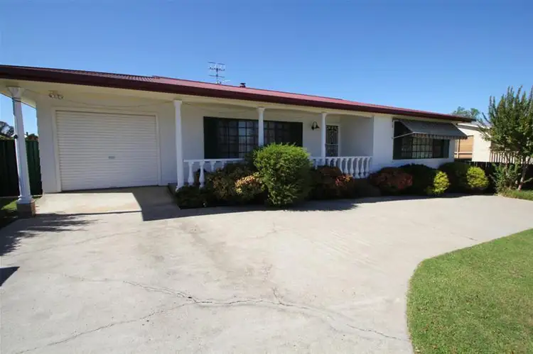 94 Bulwer Street, Tenterfield NSW 2372