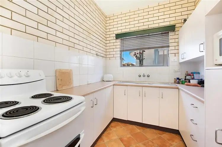 Fourth view of Homely unit listing, 3/19 Boolarong Crescent, Alexandra Headland QLD 4572