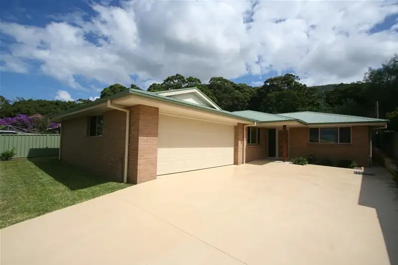 Main view of Homely villa listing, 2/66 Lord Street, Laurieton NSW 2443