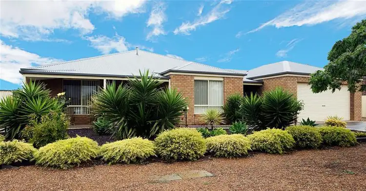 8 Grantleigh Drive, Bacchus Marsh VIC 3340