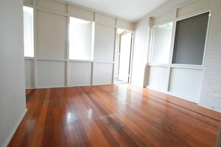 Fifth view of Homely townhouse listing, 1/34 Stanhill Drive, Chevron Island QLD 4217