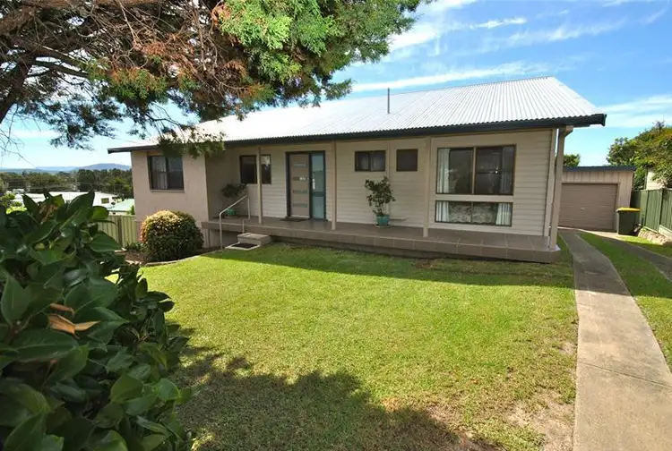 5 Higgins Place, Greenwell Point NSW 2540