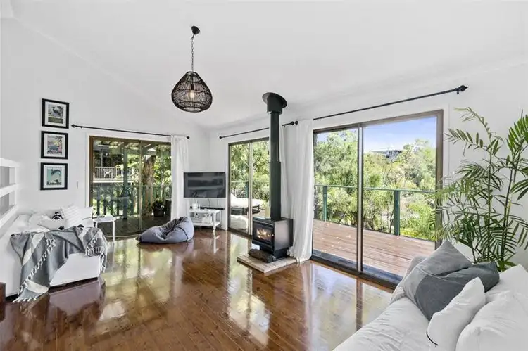 83 Avocado Street, Elanora QLD 4221