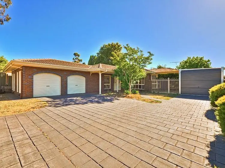 16 La Perouse Crescent, Fairview Park SA 5126