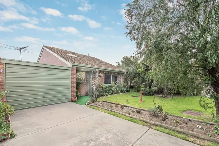10 Boyd Avenue, Chelsea VIC 3196
