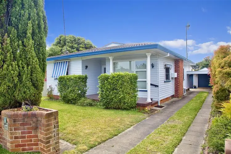 6 Fraser Road, Long Jetty NSW 2261