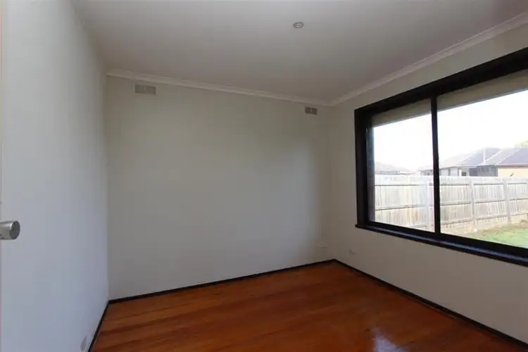 Sixth view of Homely house listing, 7 Acfold Court, St Albans VIC 3021