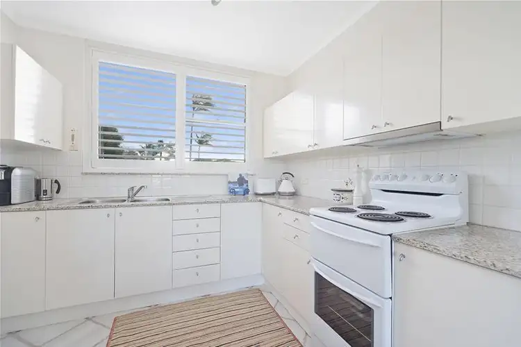 Second view of Homely unit listing, 3/149 Oaks Avenue, Dee Why NSW 2099