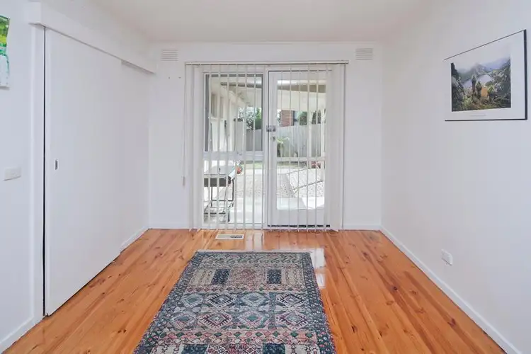 Fourth view of Homely house listing, 5 Haite Court, Endeavour Hills VIC 3802