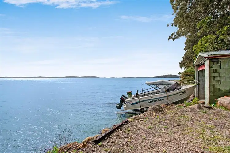 53 Caswell Crescent, Tanilba Bay NSW 2319