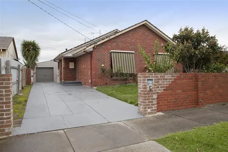 27 Scarlet Drive, Doveton VIC 3177