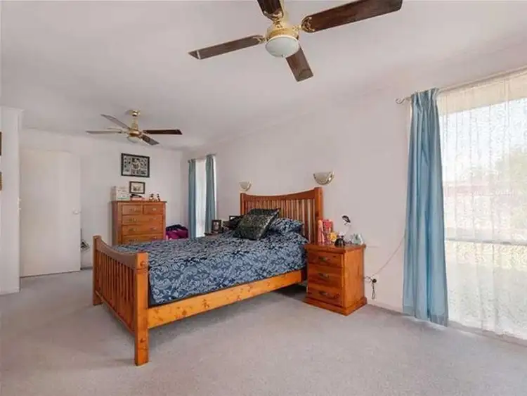 Sixth view of Homely house listing, 4 Winged Foot Court, Sunbury VIC 3429