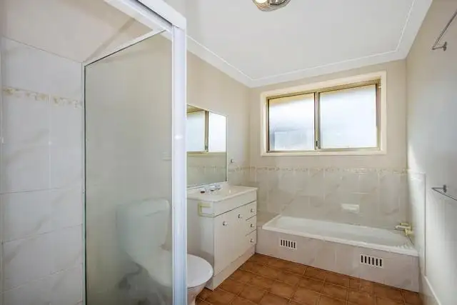 Sixth view of Homely semi-detached listing, 33 Treeview Place, Mardi NSW 2259