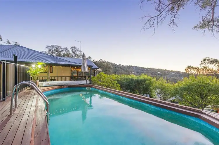 2 Labyrinth Close, Kelmscott WA 6111