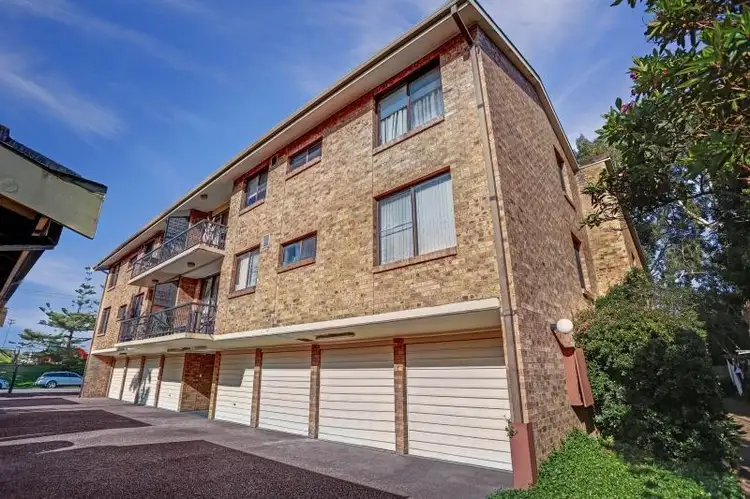 Main view of Homely unit listing, 2/35 Merewether Street, Merewether NSW 2291