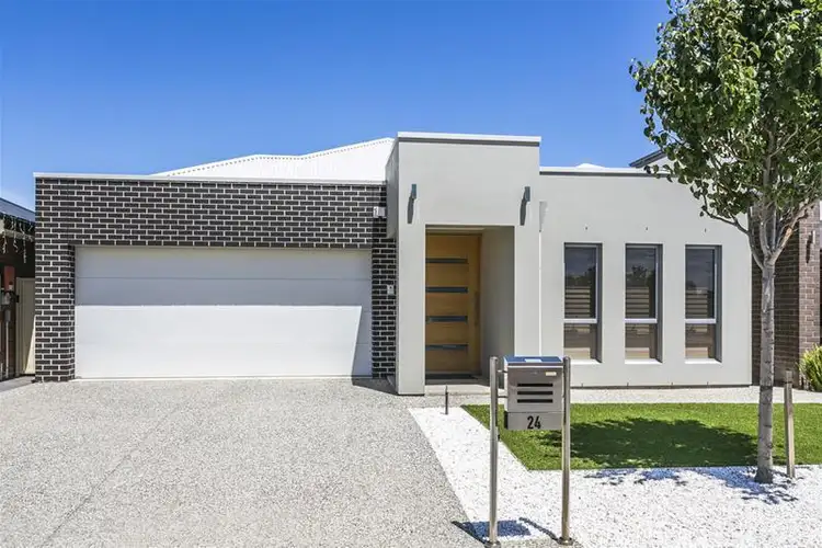 24 Warner Avenue, Findon SA 5023