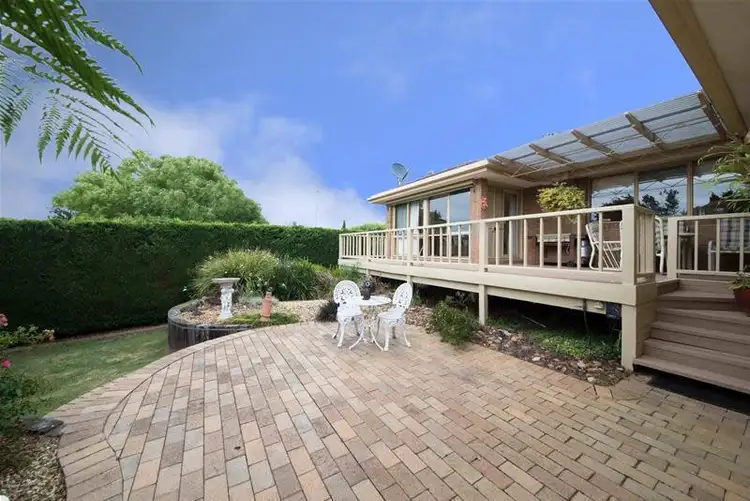 Fifth view of Homely house listing, 7 Lightwood Court, Berwick VIC 3806