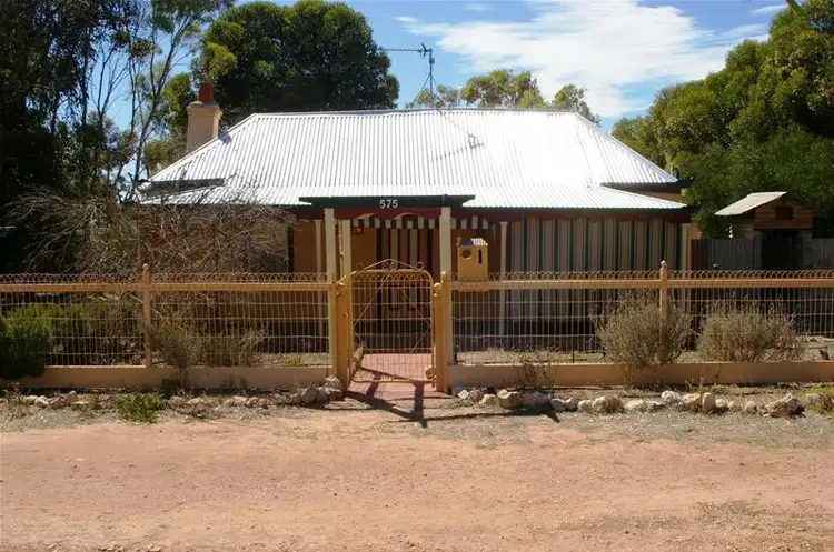 17 Bower Street, Moonta Mines SA 5558