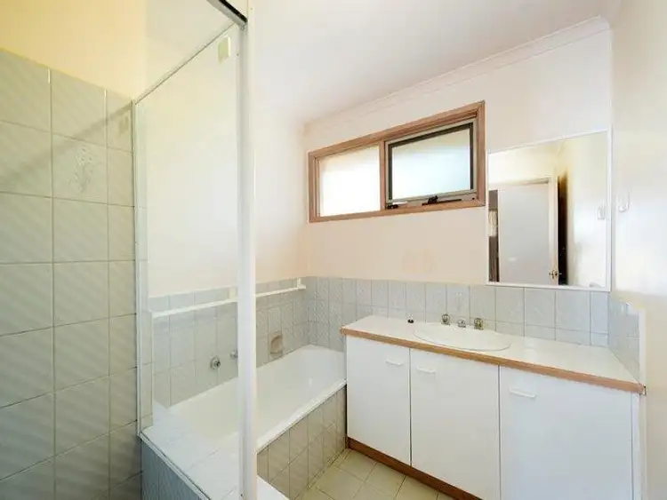 Fifth view of Homely unit listing, 2/1 Wildwood Grove, Ringwood VIC 3134
