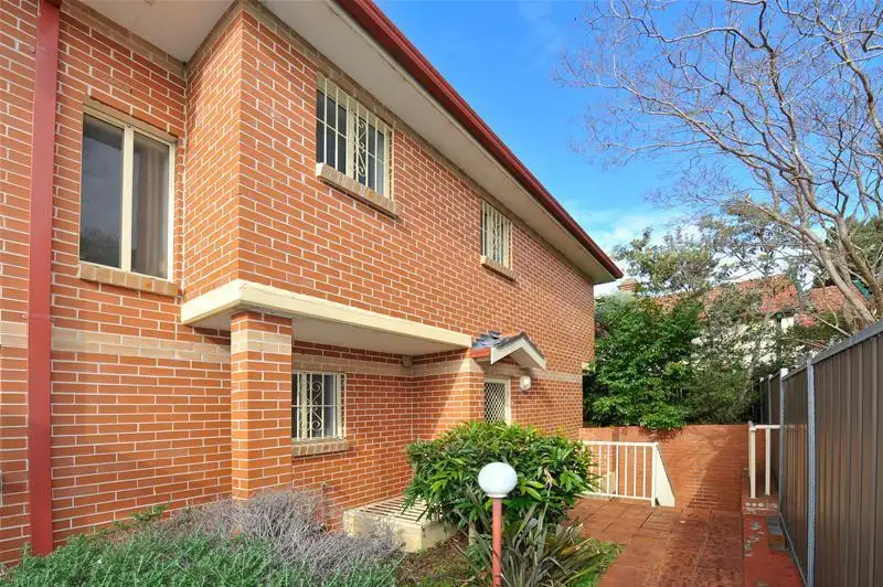 Main view of Homely townhouse listing, 4/2A Barker Street, Kingsford NSW 2032