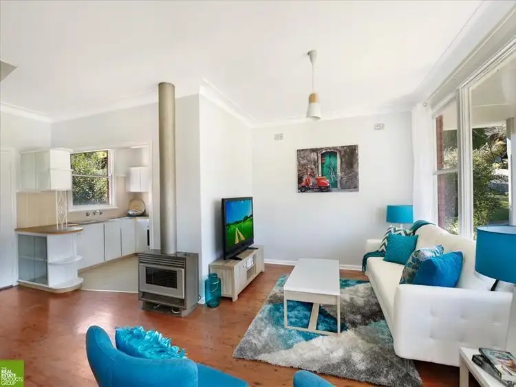 24 St Johns Avenue, Mangerton NSW 2500