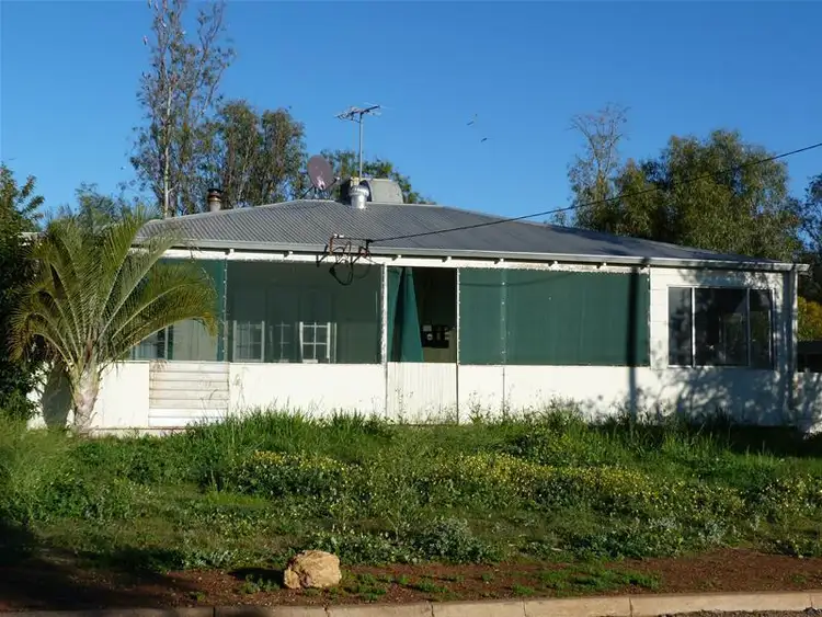 1 Steele  Street, Mullewa WA 6630
